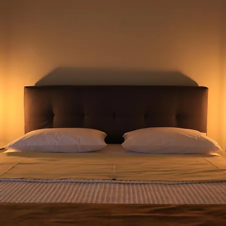 Theros * Néa Péramos